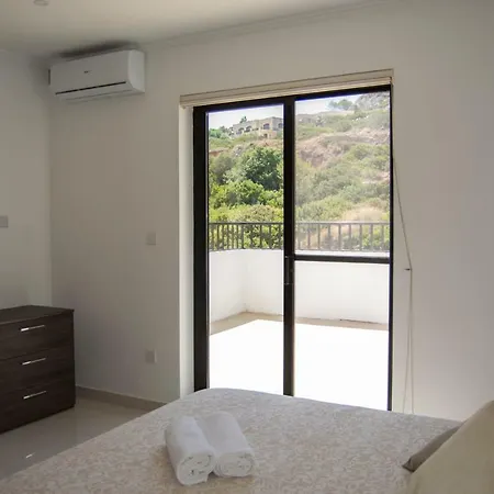 Apartamento Modern Penthouse, Close To Sandy Beach *
