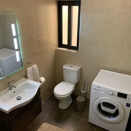 Apartamento Modern Penthouse, Close To Sandy Beach *