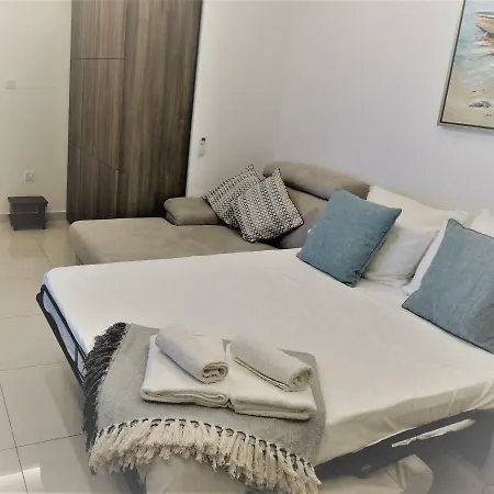 Apartamento Modern Penthouse, Close To Sandy Beach *