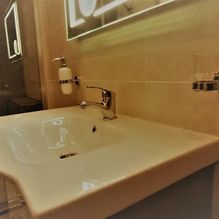 Apartamento Modern Penthouse, Close To Sandy Beach *