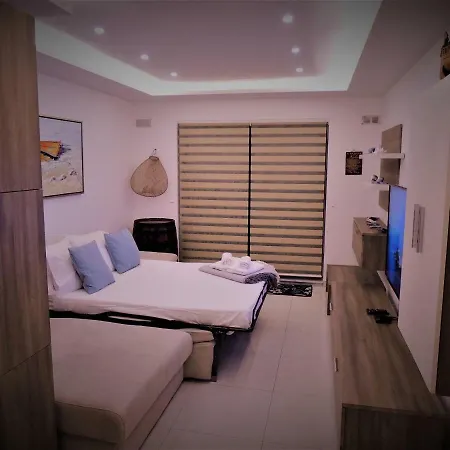 Modern Penthouse, Close To Sandy Beach *