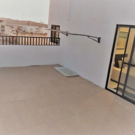 Апартаменты Modern Penthouse, Close To Sandy Beach